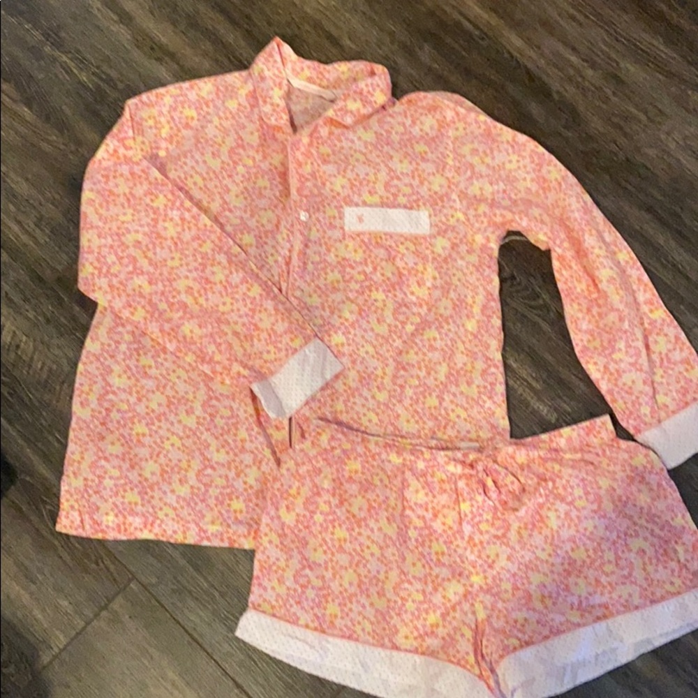 Victoria’s Secret short Pajama set EUC medium